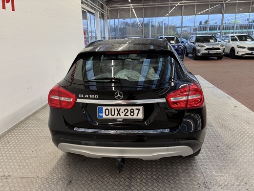 Mercedes-Benz GLA vaihtoauto