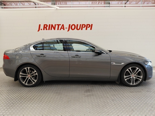 Jaguar XE vaihtoauto