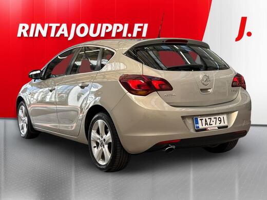 Opel Astra vaihtoauto