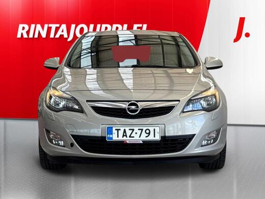 Opel Astra vaihtoauto
