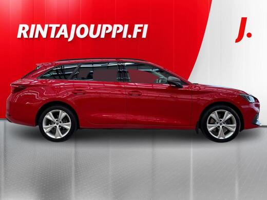 SEAT Leon Sportstourer vaihtoauto