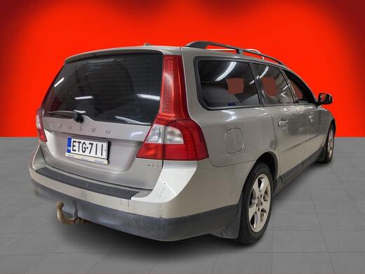 Volvo V70 vaihtoauto