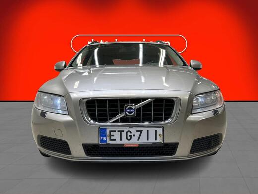 Volvo V70 vaihtoauto