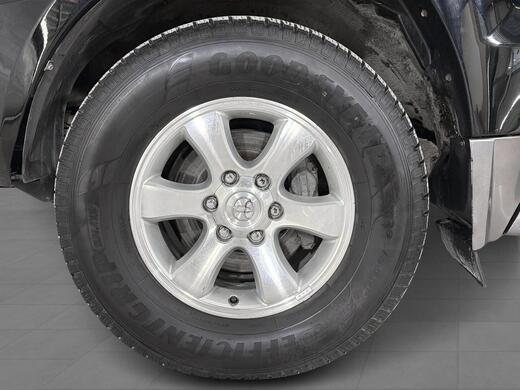 Toyota Land Cruiser vaihtoauto