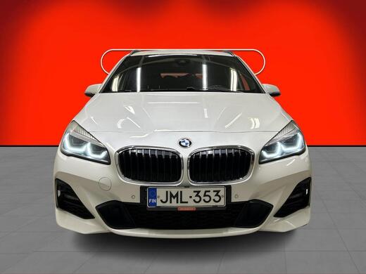 BMW 218 vaihtoauto