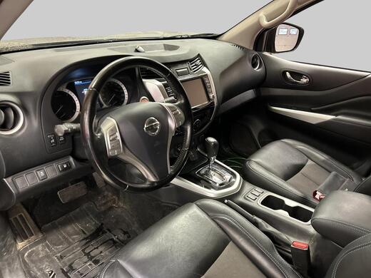 Nissan Navara vaihtoauto