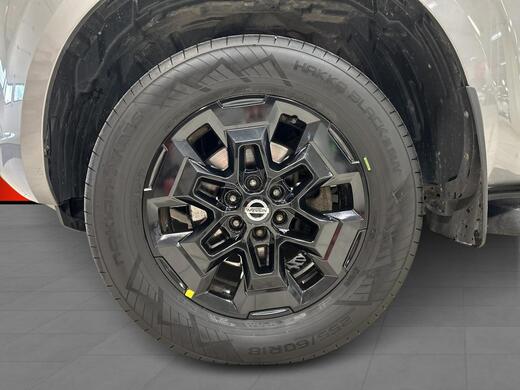 Nissan Navara vaihtoauto