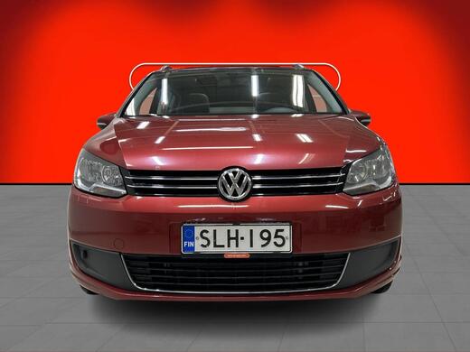 Volkswagen Touran vaihtoauto