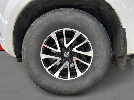 Nissan Navara vaihtoauto