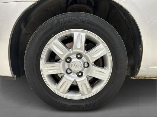 Kia Carens vaihtoauto