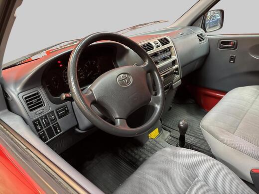 Toyota Hiace vaihtoauto