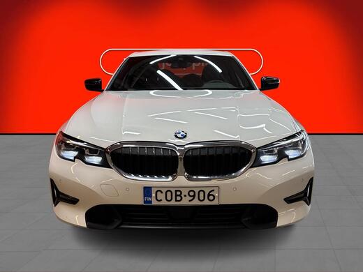 BMW 330 vaihtoauto