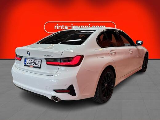 BMW 330 vaihtoauto