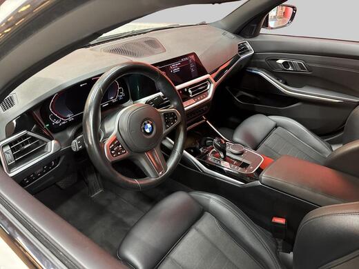 BMW 330 vaihtoauto