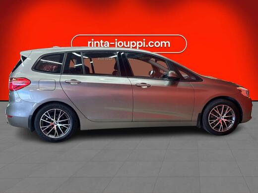 BMW 220 vaihtoauto