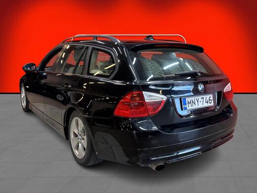 BMW 320 vaihtoauto