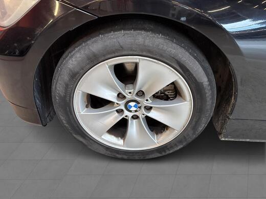 BMW 320 vaihtoauto