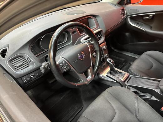 Volvo V40 Cross Country vaihtoauto