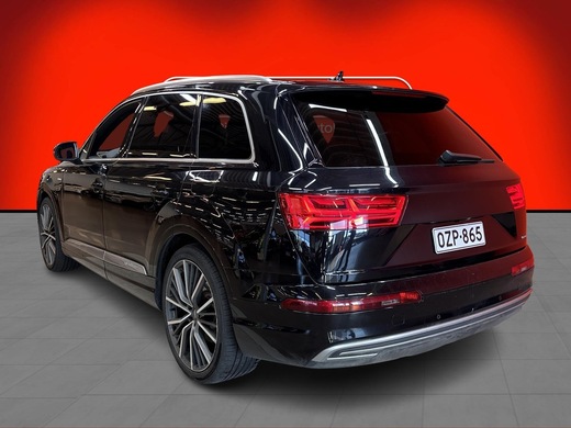 Audi Q7 vaihtoauto