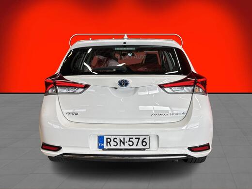 Toyota Auris vaihtoauto