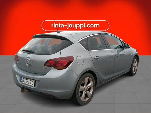 Opel Astra vaihtoauto