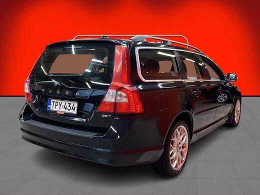 Volvo V70 vaihtoauto