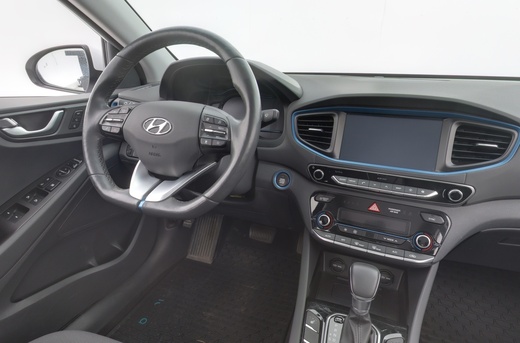 Hyundai IONIQ hybrid vaihtoauto