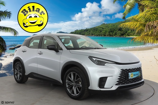 Lexus LBX vaihtoauto