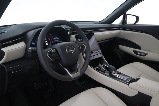 Lexus LBX vaihtoauto