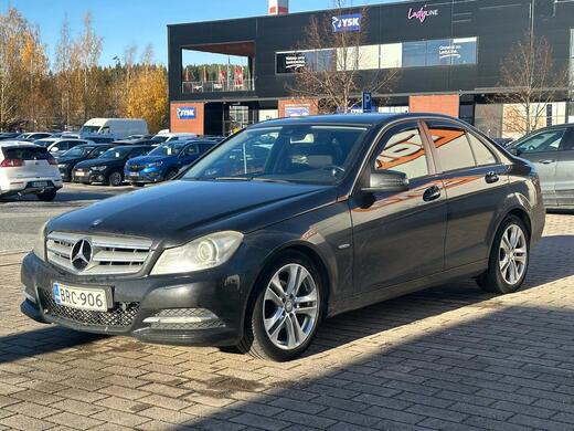 Mercedes-Benz C vaihtoauto