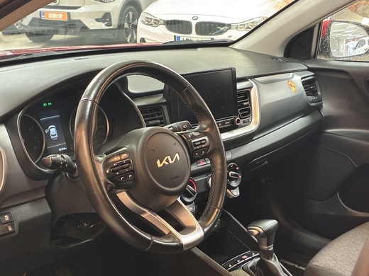 Kia Stonic vaihtoauto