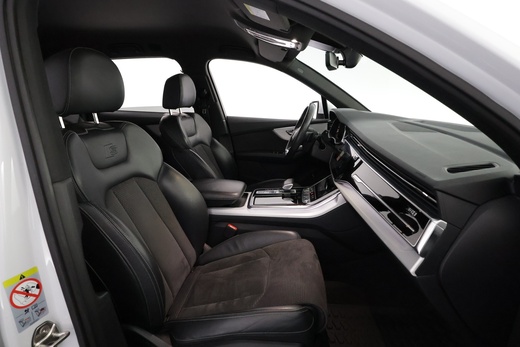 Audi Q7 vaihtoauto