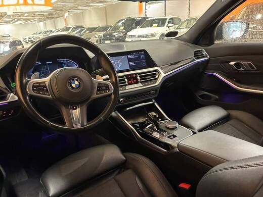BMW 330 vaihtoauto