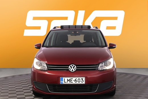 Volkswagen Touran vaihtoauto