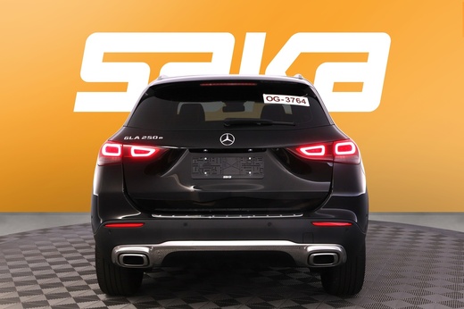 Mercedes-Benz GLA vaihtoauto
