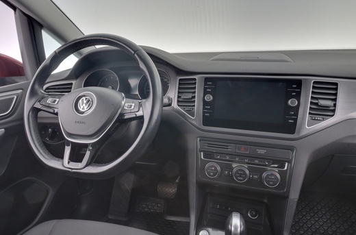Volkswagen Golf Sportsvan vaihtoauto
