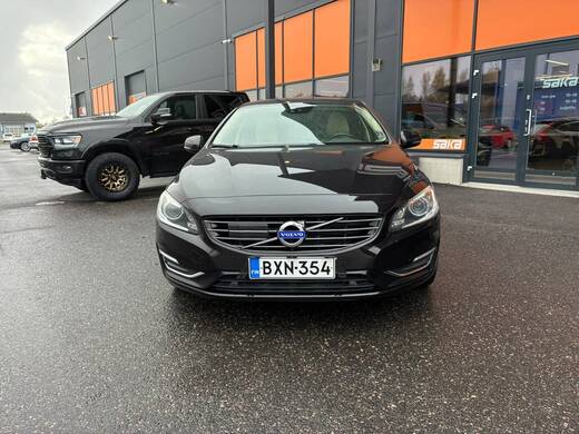 Volvo V60 vaihtoauto