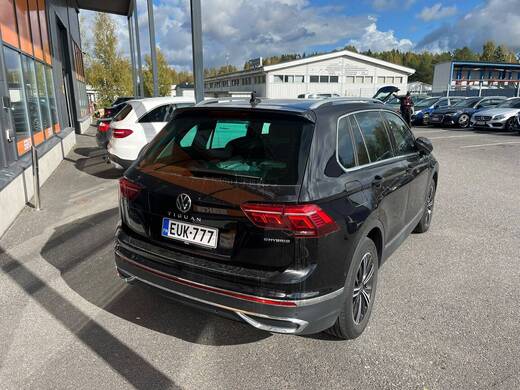 Volkswagen Tiguan vaihtoauto