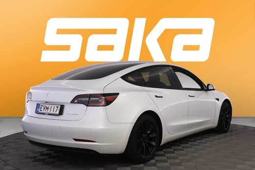 Tesla Model 3 vaihtoauto