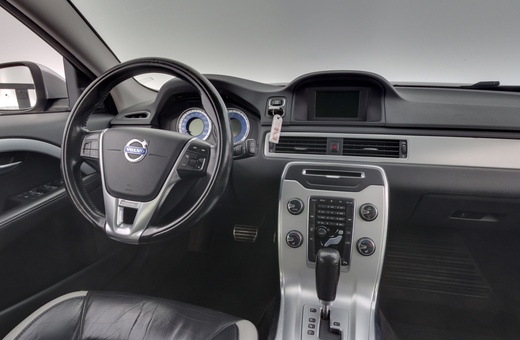 Volvo V70 vaihtoauto