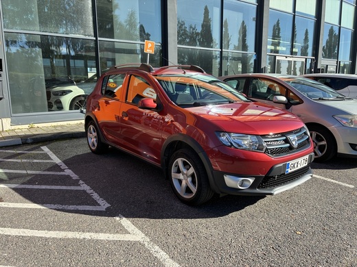 Dacia Sandero vaihtoauto