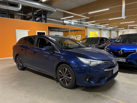 Toyota Avensis vaihtoauto