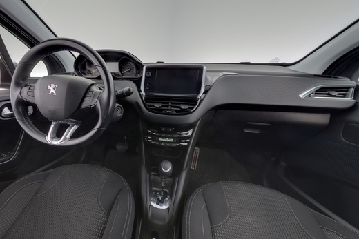 Peugeot 208 vaihtoauto