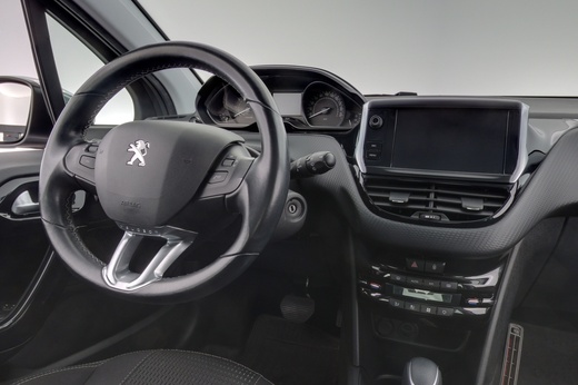 Peugeot 208 vaihtoauto