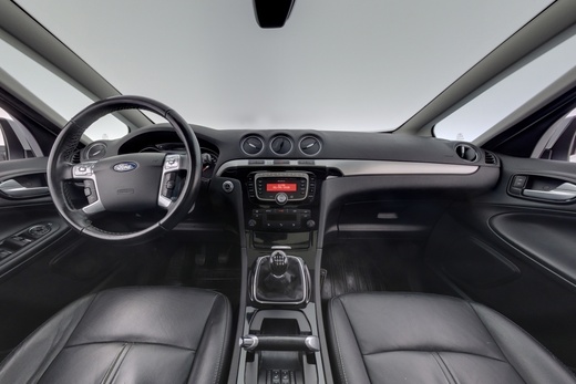Ford S-MAX vaihtoauto