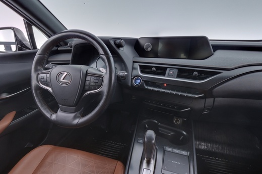 Lexus UX vaihtoauto