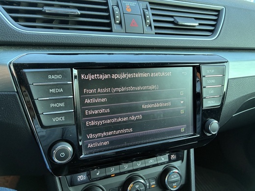 Skoda Superb vaihtoauto