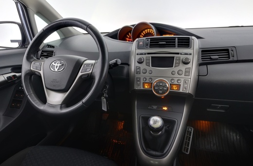 Toyota Verso vaihtoauto