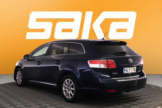 Toyota Avensis vaihtoauto
