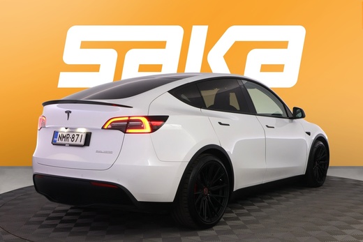 Tesla Model Y vaihtoauto